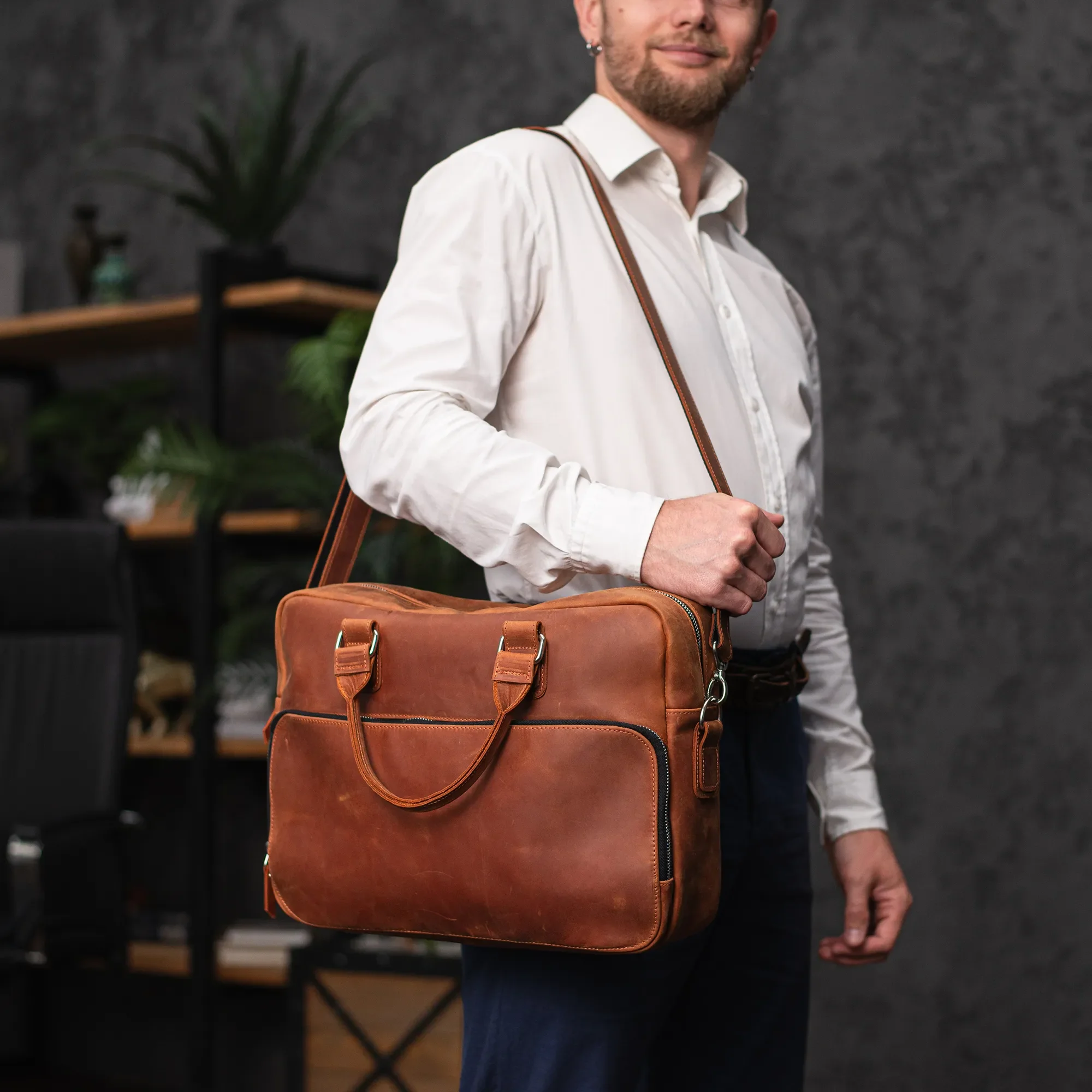 Laptop Messenger Bag - Image 3