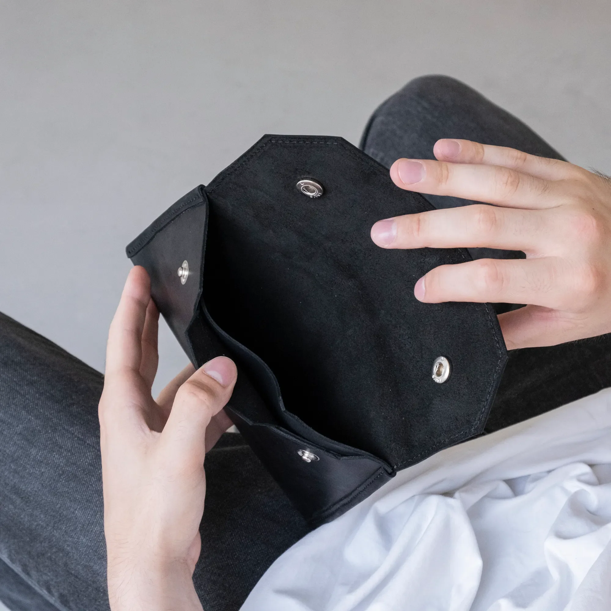 Leather Cash Wallet - Image 13