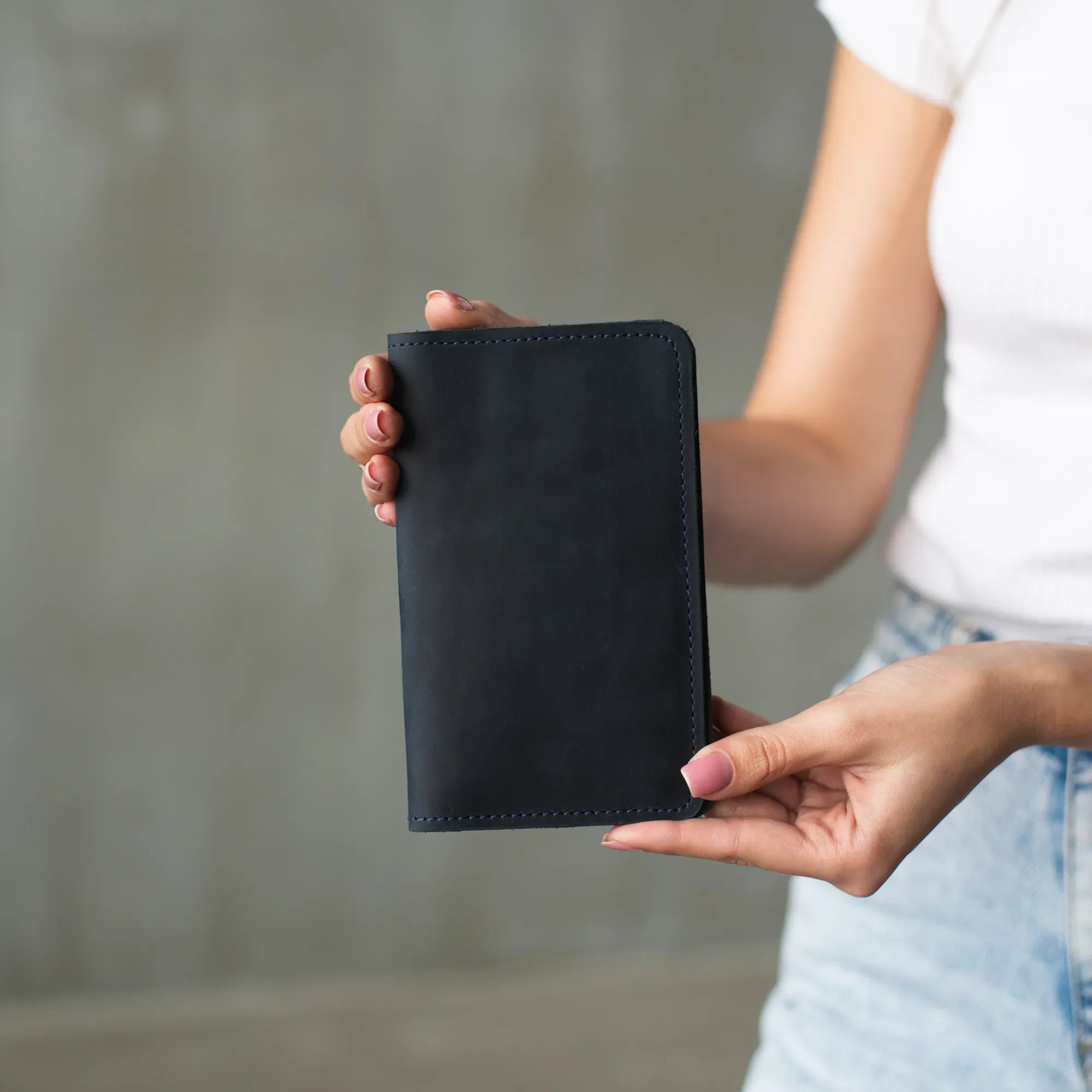 Leather Checkbook Holder - Image 9