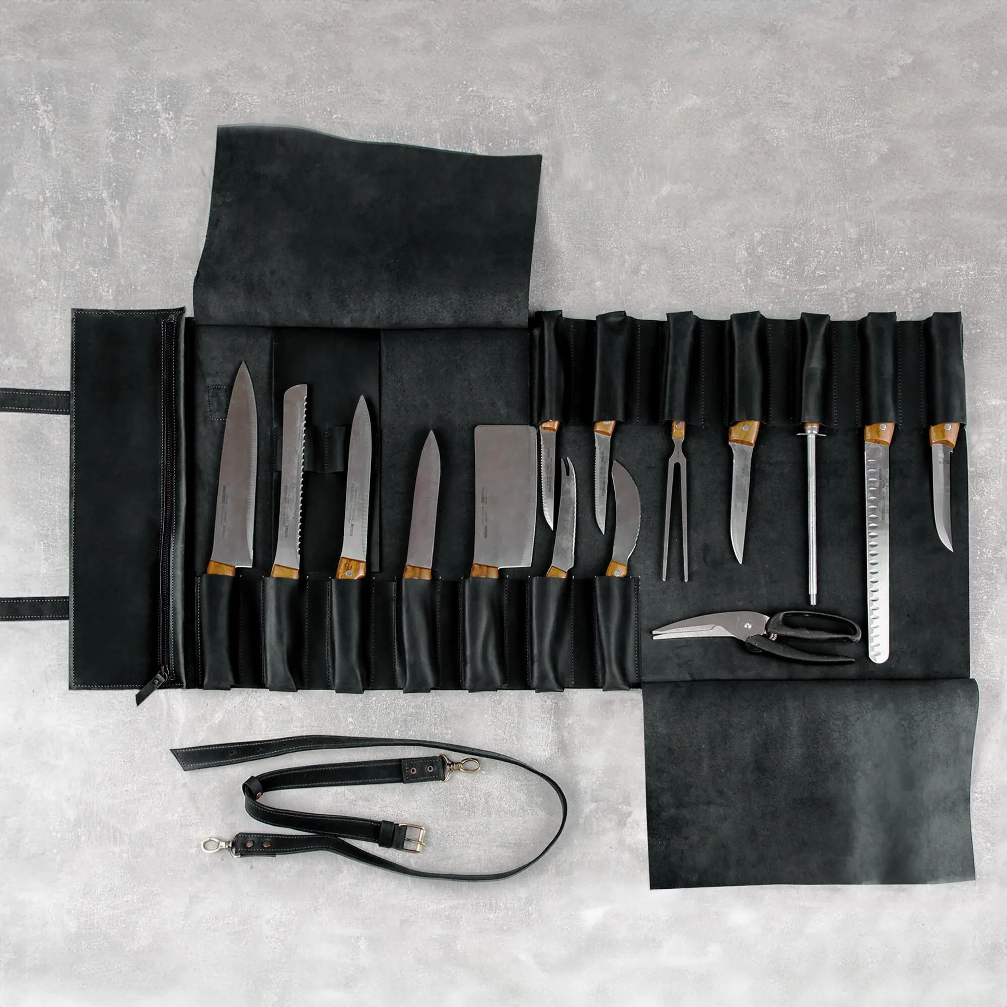 The Professional's Leather Knife Roll - Image 55