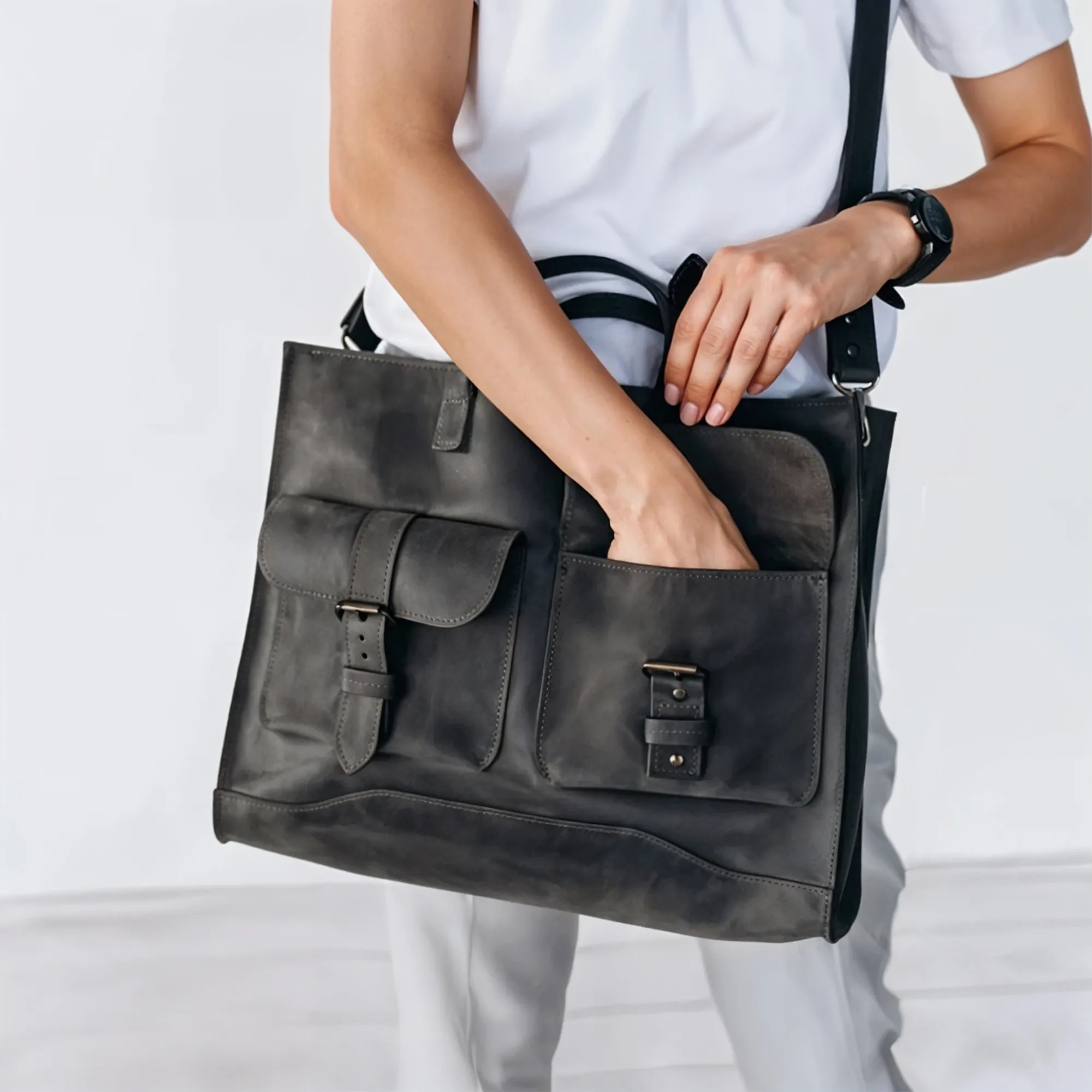 Messenger Bag Lore - Image 4