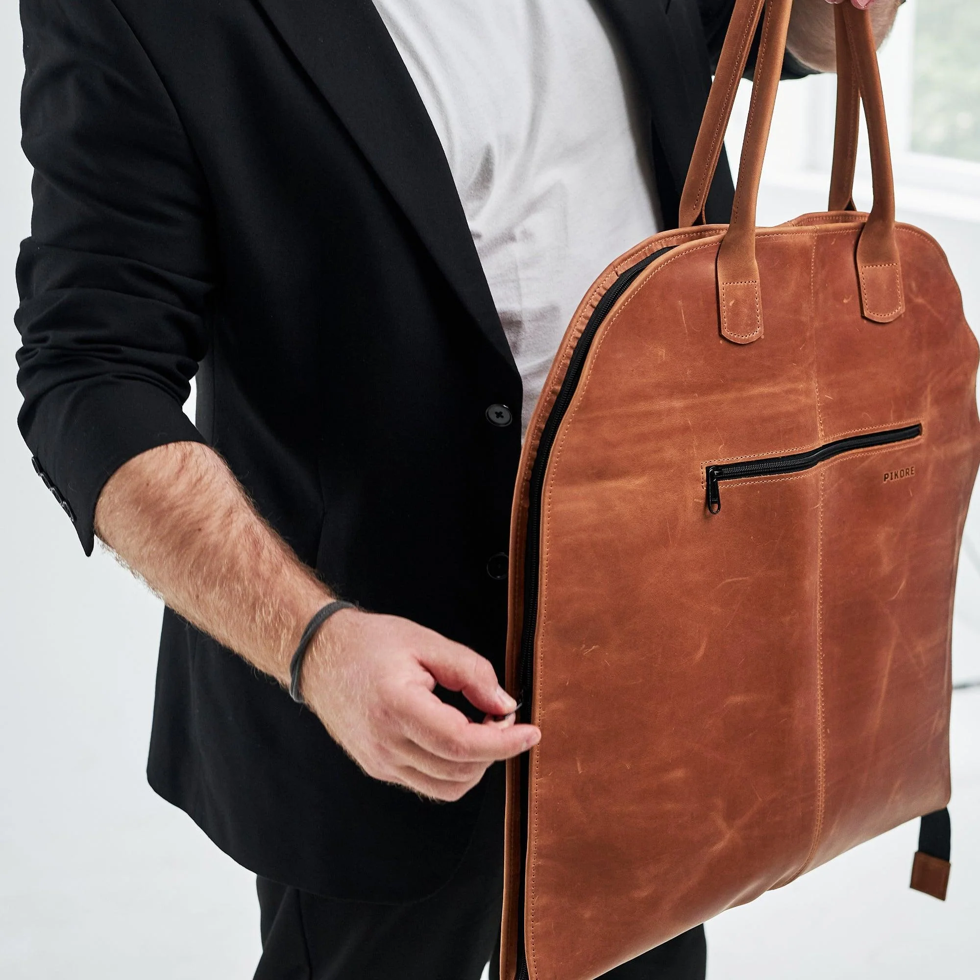 Suit Carrier - Image 14
