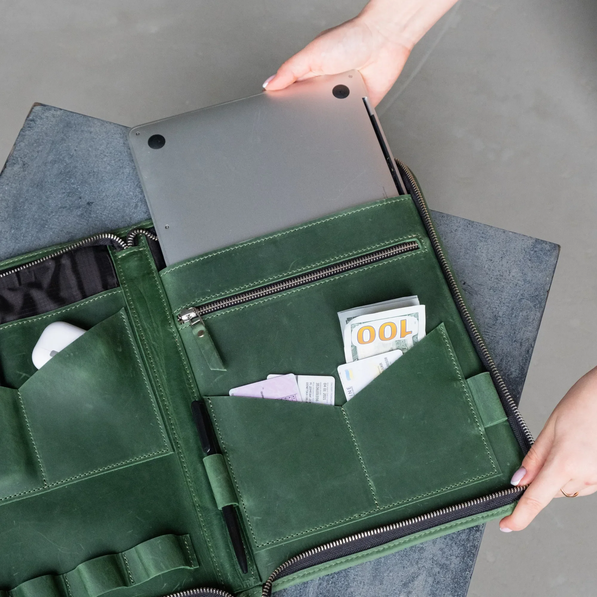 Zippered Padfolio Titan - Image 9